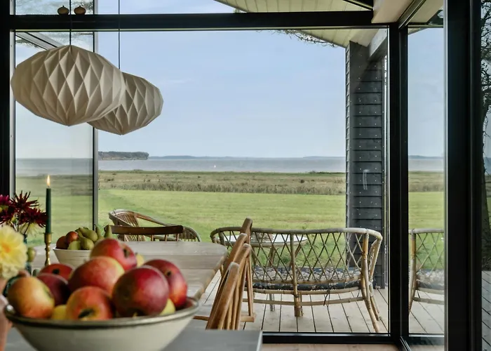 At Feggeklit With Limfjord Views Ferienhaus